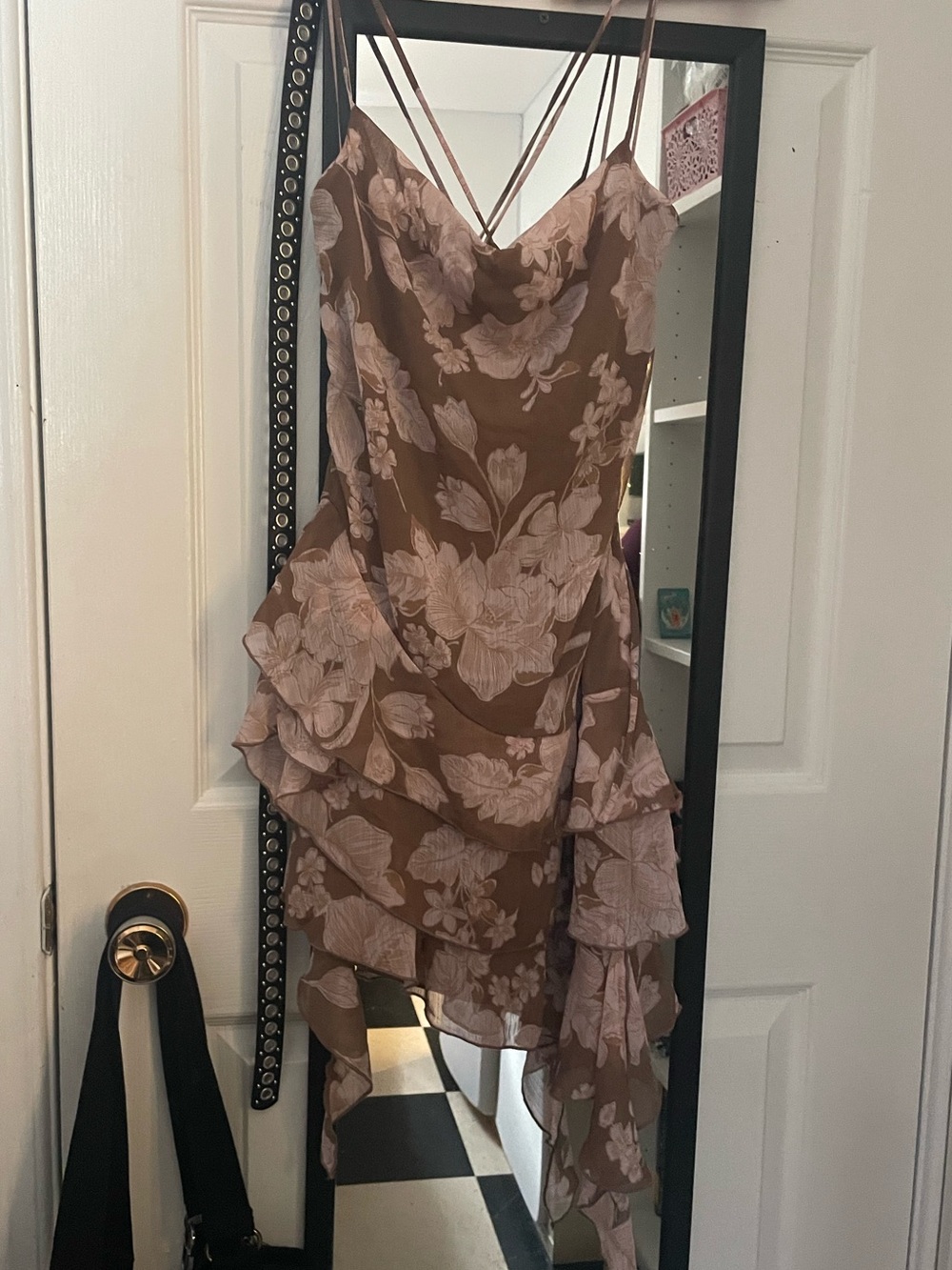 brown/pink dress